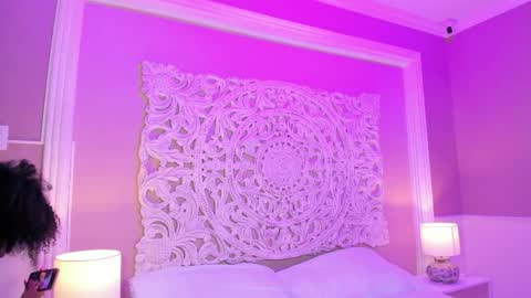 amirajones online show from May 16, 8:18 pm