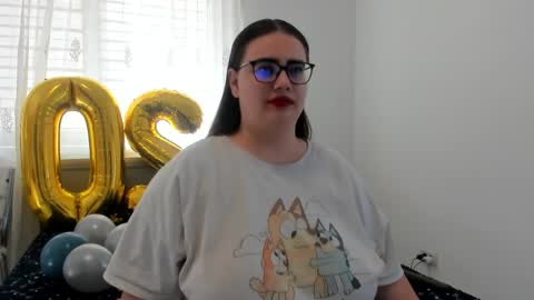 Amira Vyxen online show from April 29, 7:12 am