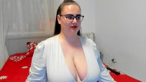 Amira Vyxen online show from June 5, 7:52 pm