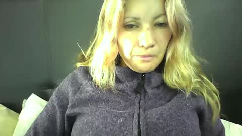 Paula D online show from February 4, 1:27 pm