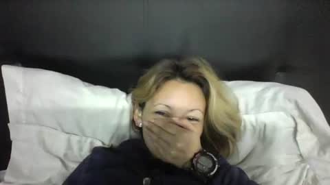 Snapshot of ammber3 chatting on April 16, 11:33 am Paula D online show from April 16, 11:33 am