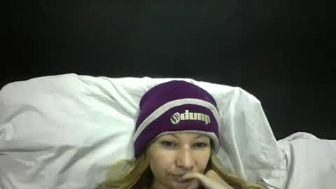 Snapshot of ammber3 chatting on April 21, 11:16 am Paula D online show from April 21, 11:16 am
