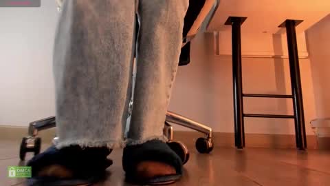 Snapshot of ammeliaa_ chatting on October 25, 4:20 am Amelia online show from October 25, 4:20 am