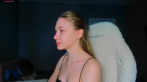 Snapshot of ammi_bliss chatting on November 15, 4:32 am Ammi online show from November 15, 4:32 am