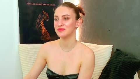 Amira online show from May 16, 3:25 am