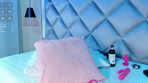 ammy durand online show from February 18, 9:10 am