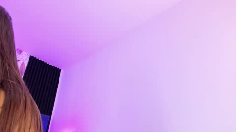 Snapshot of ammyjoness_ chatting on February 24, 6:15 pm Ammy Jones online show from February 24, 6:15 pm