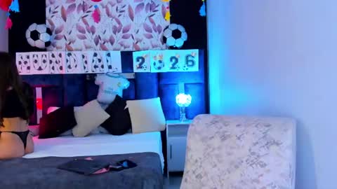 Ammy Jones online show from June 18, 7:29 pm