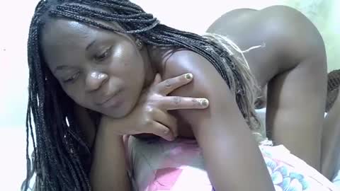 Snapshot of amor_anny chatting on June 25, 10:14 pm anny online show from June 25, 10:14 pm