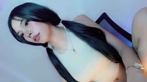 Snapshot of amor_pleasure chatting on December 4, 5:27 am Belle Tylor online show from December 4, 5:27 am