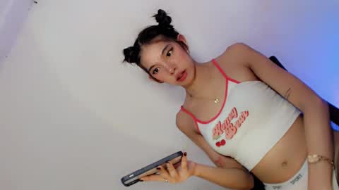 Snapshot of amor_pleasure chatting on January 25, 6:45 am Belle Tylor online show from January 25, 6:45 am