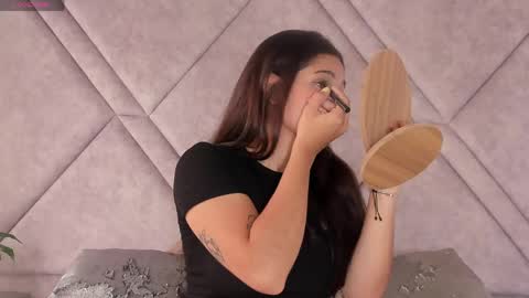 amora online show from April 10, 1:38 pm