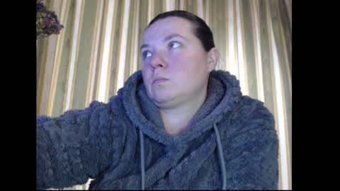 Snapshot of amorelara chatting on October 10, 9:52 am amorelara online show from October 10, 9:52 am