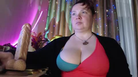 amorelara online show from June 6, 4:01 pm
