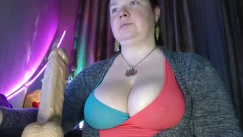 Snapshot of amorelara chatting on June 18, 11:36 am amorelara online show from June 18, 11:36 am