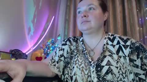 Snapshot of amorelara chatting on June 24, 4:11 am amorelara online show from June 24, 4:11 am