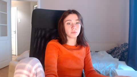 Snapshot of amoremeoww chatting on December 4, 9:18 am miss unforgettable online show from December 4, 9:18 am