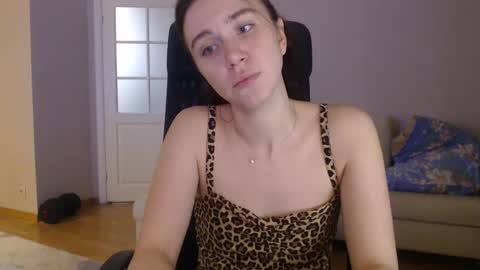 Snapshot of amoremeoww chatting on February 18, 4:16 pm miss unforgettable online show from February 18, 4:16 pm