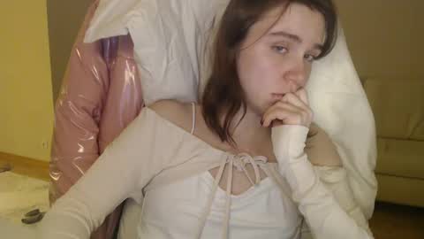 miss unforgettable online show from February 25, 7:14 pm