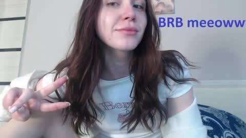 Snapshot of amoremeoww chatting on May 8, 9:03 am miss unforgettable online show from May 8, 9:03 am