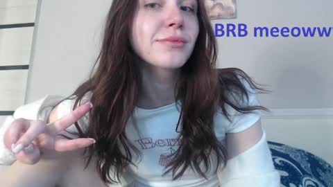 Snapshot of amoremeoww chatting on May 20, 5:52 pm miss unforgettable online show from May 20, 5:52 pm