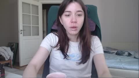 Snapshot of amoremeoww chatting on May 25, 10:32 am miss unforgettable online show from May 25, 10:32 am