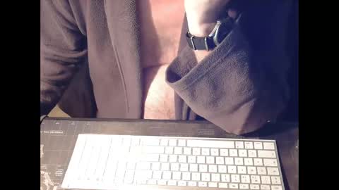 Snapshot of amslave4f chatting on December 1, 10:32 pm amslave4f online show from December 1, 10:32 pm