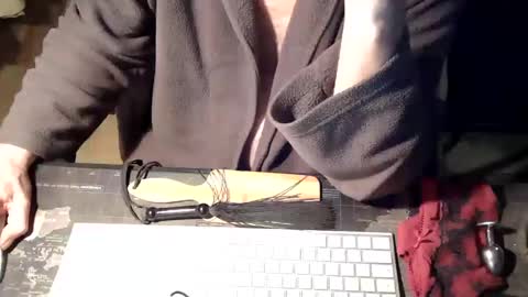 Snapshot of amslave4f chatting on February 12, 7:13 am amslave4f online show from February 12, 7:13 am