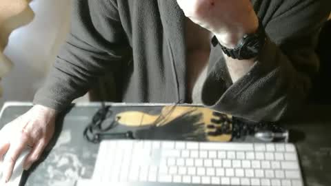 amslave4f online show from May 2, 6:29 am
