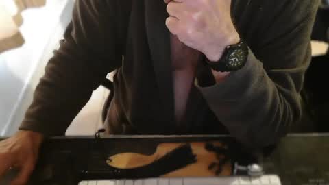 amslave4f online show from August 6, 8:05 am
