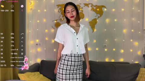 Snapshot of amurakim chatting on December 9, 5:30 pm Amura Kim online show from December 9, 5:30 pm