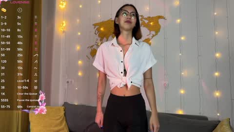 Snapshot of amurakim chatting on December 10, 5:22 pm Amura Kim online show from December 10, 5:22 pm