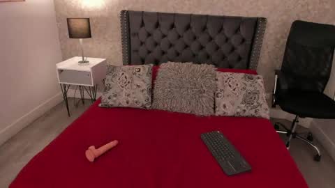 Amy online show from May 1, 6:56 pm