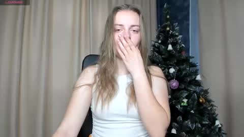 Snapshot of amy___reid chatting on December 25, 7:14 am Amy Reid online show from December 25, 7:14 am