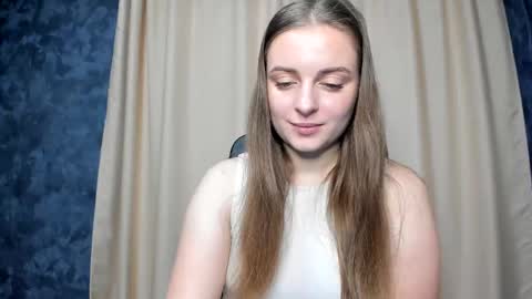 Snapshot of amy___reid chatting on January 18, 11:00 am Amy Reid online show from January 18, 11:00 am