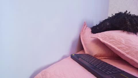 Snapshot of amy__wats0n chatting on October 18, 7:03 pm amy__wats0n online show from October 18, 7:03 pm