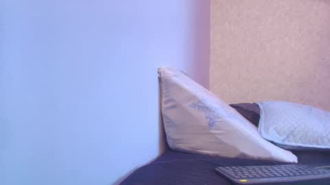 amy__wats0n online show from January 8, 7:05 pm