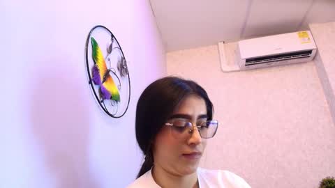 amy__wats0n online show from February 25, 7:12 pm