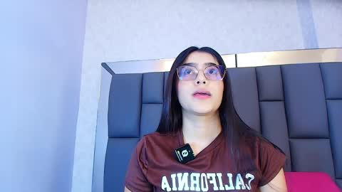 Snapshot of amy__wats0n chatting on May 16, 7:12 pm amy__wats0n online show from May 16, 7:12 pm