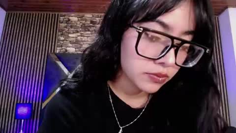 Amy online show from August 4, 12:41 pm