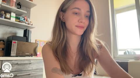 Snapshot of amy_chill chatting on March 10, 10:48 am Amy Chill online show from March 10, 10:48 am