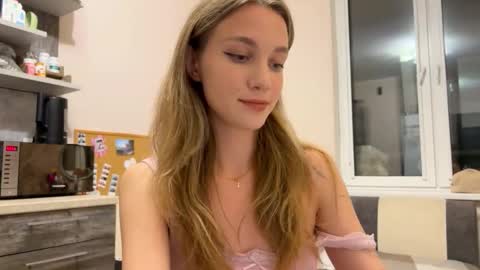 Snapshot of amy_chill chatting on November 4, 4:17 pm Amy Chill online show from November 4, 4:17 pm