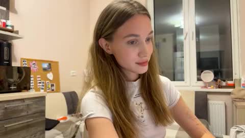 Snapshot of amy_chill chatting on December 4, 4:48 pm Amy Chill online show from December 4, 4:48 pm