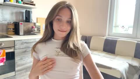 Snapshot of amy_chill chatting on July 28, 11:28 am Amy Chill online show from July 28, 11:28 am