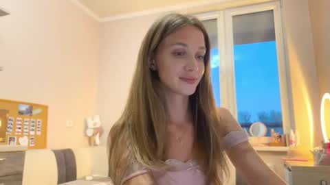 Snapshot of amy_chill chatting on July 29, 6:50 pm Amy Chill online show from July 29, 6:50 pm