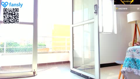 Snapshot of amy_coquette chatting on December 6, 8:07 pm  CARO GOMEZ online show from December 6, 8:07 pm