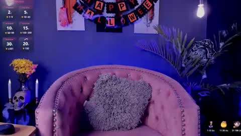 Snapshot of amy_e chatting on October 28, 7:05 pm Amy Evans online show from October 28, 7:05 pm