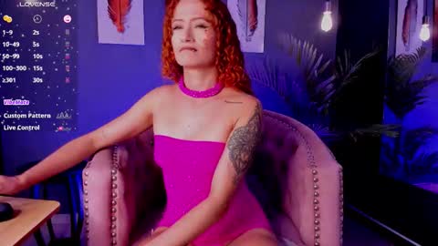 Snapshot of amy_e chatting on November 18, 4:44 pm Amy Evans online show from November 18, 4:44 pm