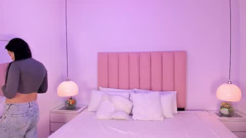 Snapshot of amy_ferreira chatting on November 2, 3:09 am Aleja online show from November 2, 3:09 am