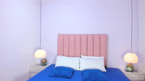 Snapshot of amy_ferreira chatting on November 15, 11:32 pm Aleja online show from November 15, 11:32 pm